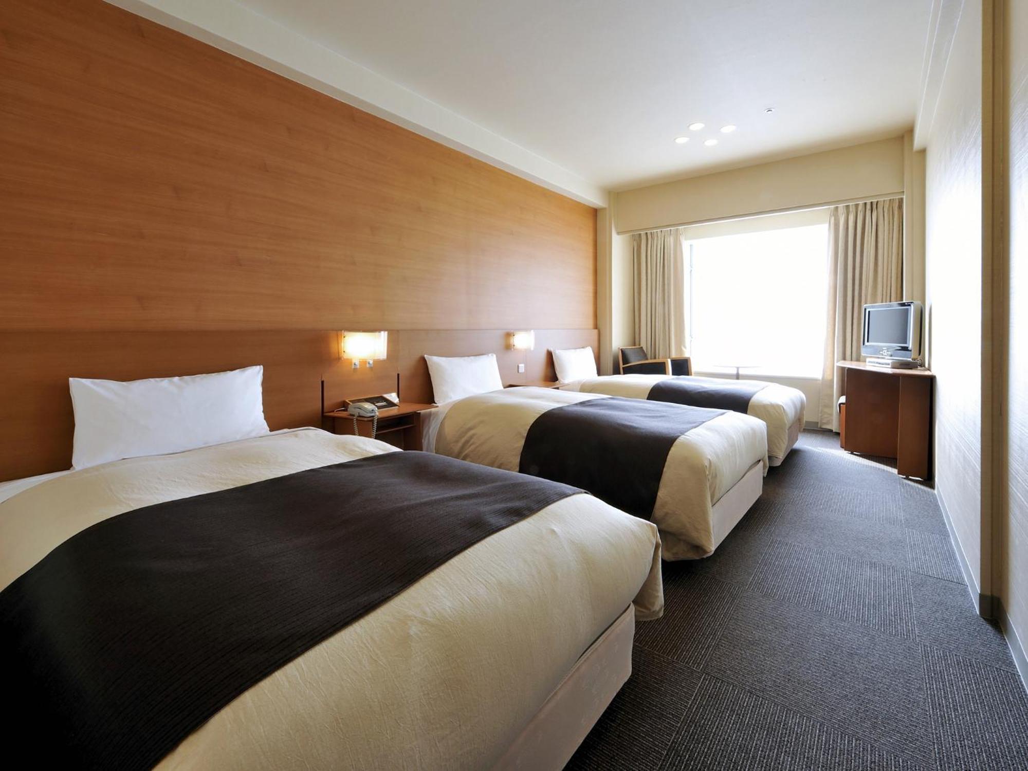Hotel Crown Palais Kitakyushu Esterno foto
