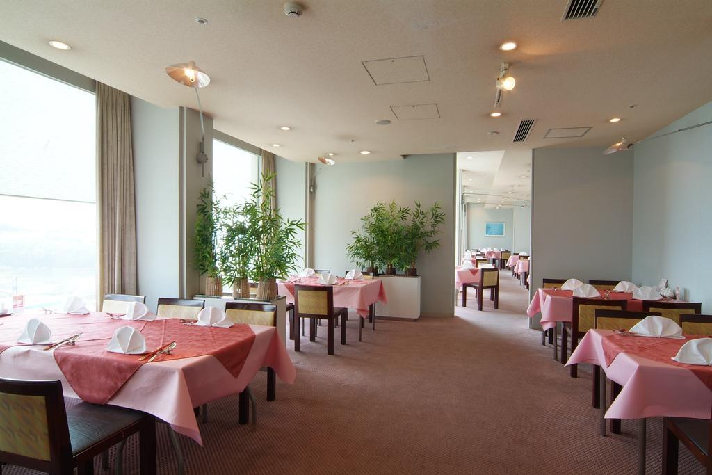 Hotel Crown Palais Kitakyushu Esterno foto