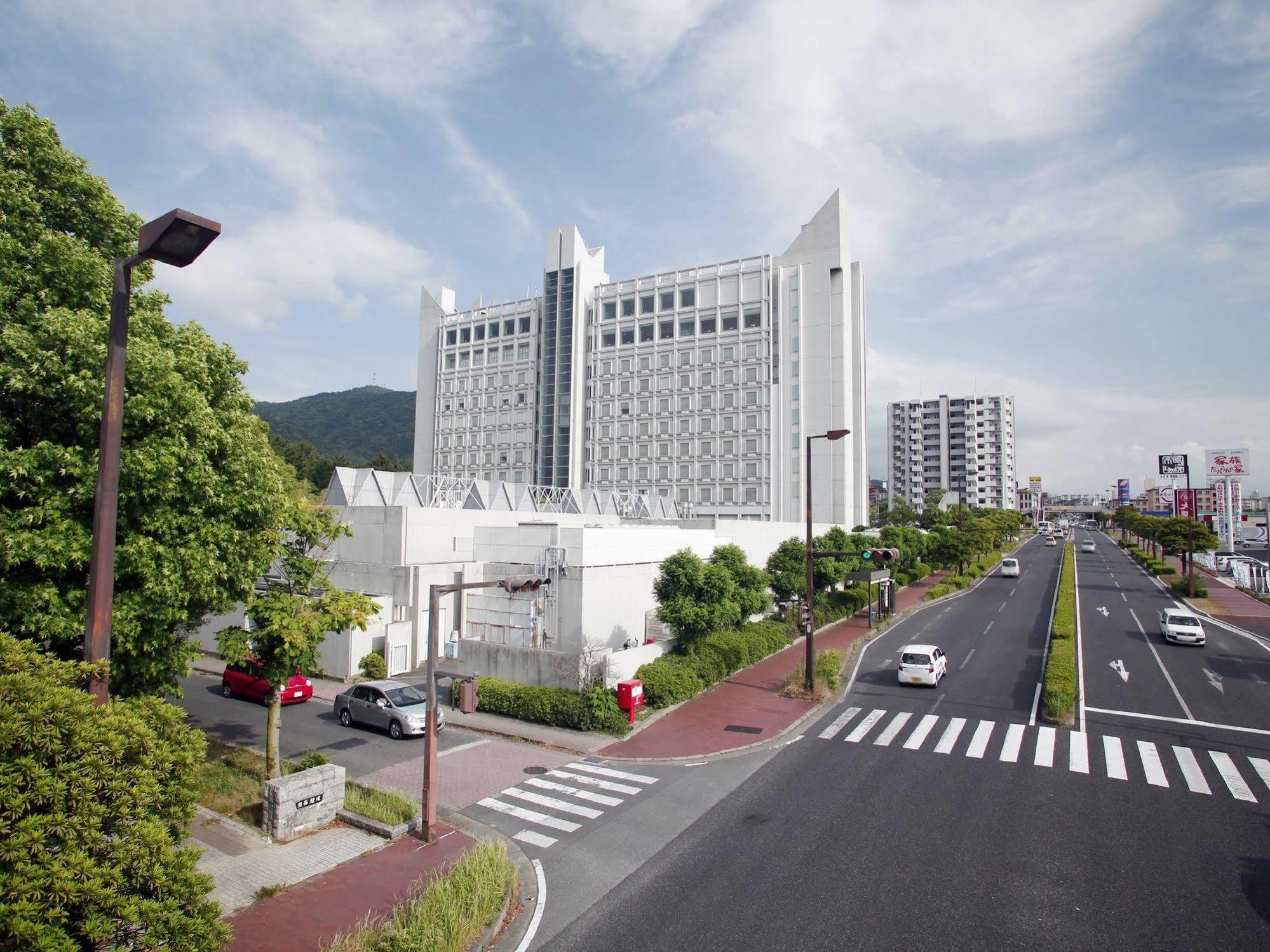 Hotel Crown Palais Kitakyushu Esterno foto